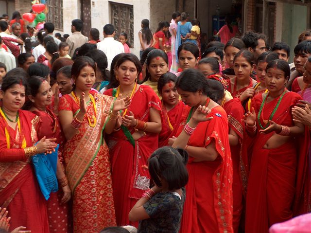 [Image: 00041-nepal-zingende-vrouwen.JPG]