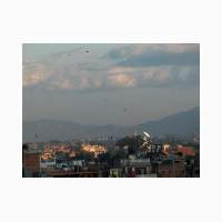 00794-nepal-vliegers-boven-kathmandu.jpg